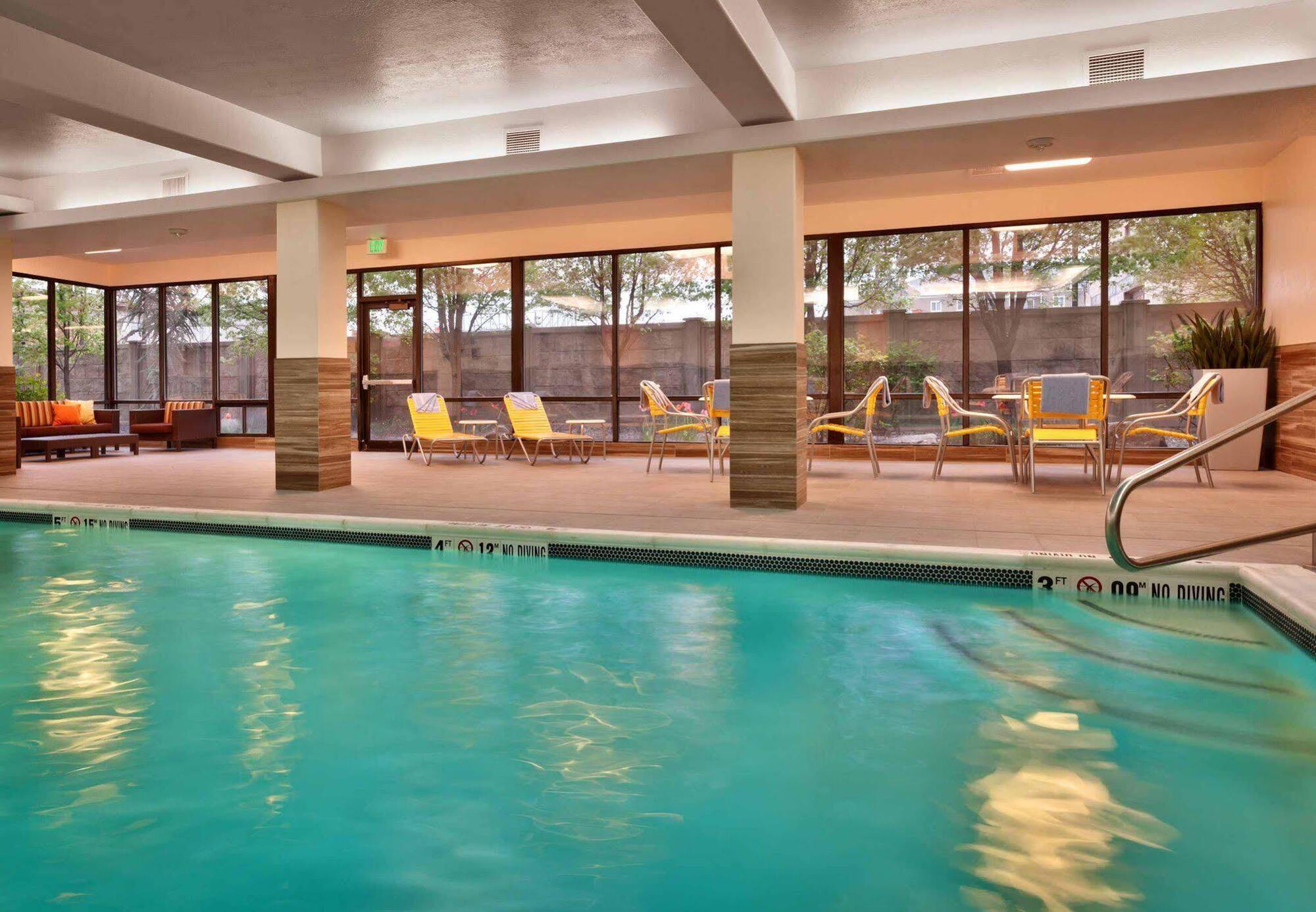 Courtyard By Marriott Salt Lake City Downtown Zewnętrze zdjęcie